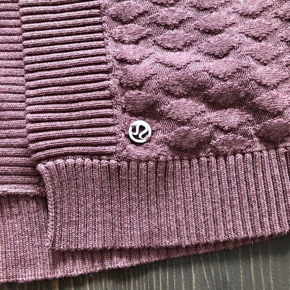 Lululemon Divinity Poncho in Spanish Oak - Picture 3 of 13